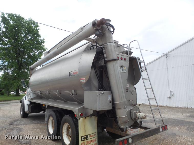 image for item DD7206 2004 Sterling feed delivery truck