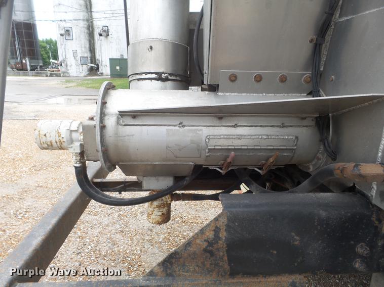 image for item DD7206 2004 Sterling feed delivery truck