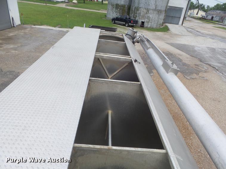 image for item DD7206 2004 Sterling feed delivery truck