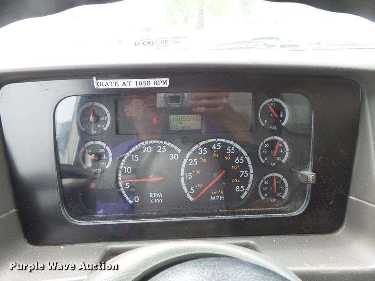 image for item DD7206 2004 Sterling feed delivery truck