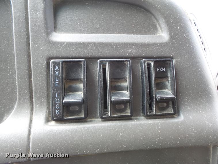 image for item DD7206 2004 Sterling feed delivery truck