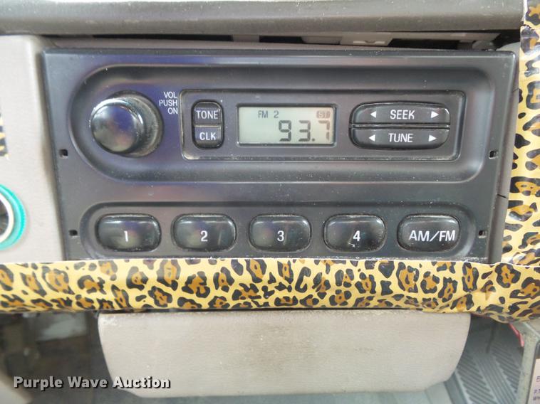 image for item DD7206 2004 Sterling feed delivery truck