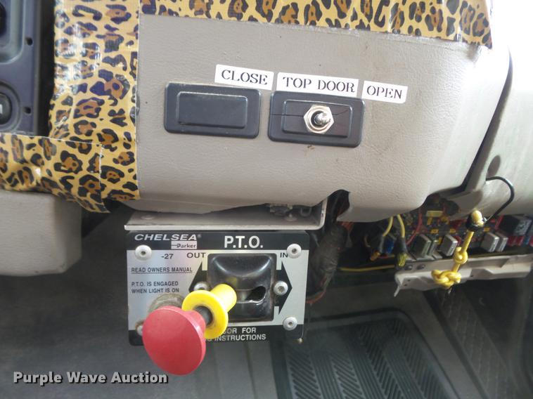 image for item DD7206 2004 Sterling feed delivery truck