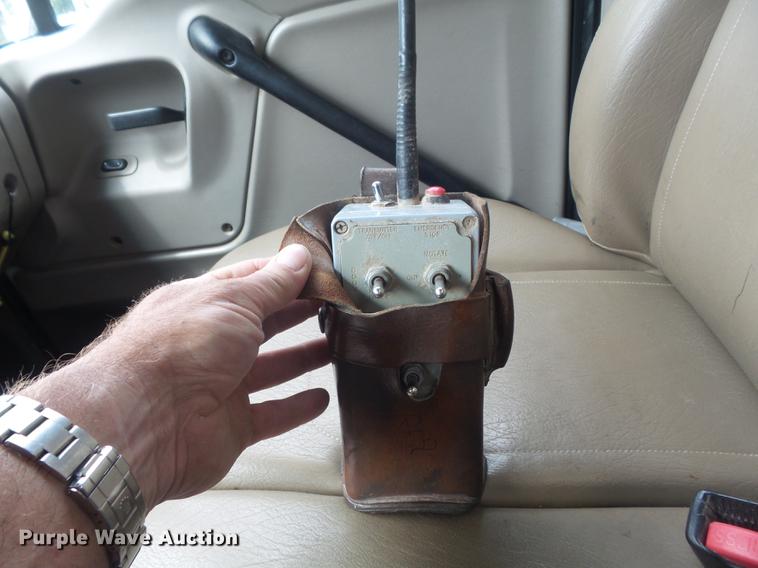 image for item DD7206 2004 Sterling feed delivery truck