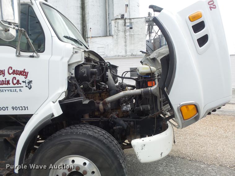 image for item DD7206 2004 Sterling feed delivery truck