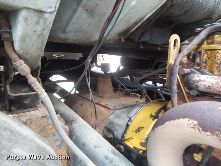 image for item DD7206 2004 Sterling feed delivery truck