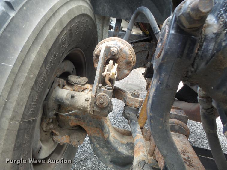 image for item DD7206 2004 Sterling feed delivery truck