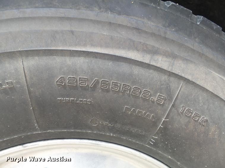 image for item DD7206 2004 Sterling feed delivery truck