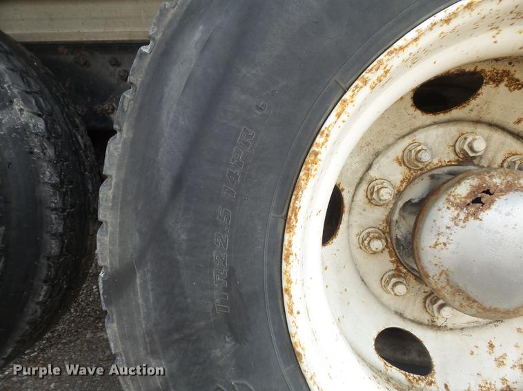 image for item DD7206 2004 Sterling feed delivery truck