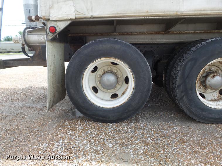 image for item DD7206 2004 Sterling feed delivery truck