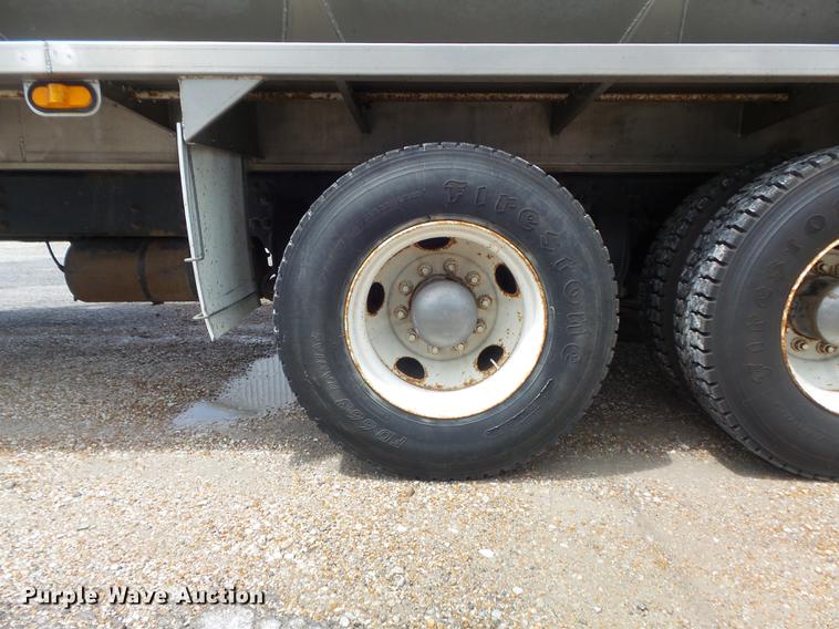 image for item DD7206 2004 Sterling feed delivery truck