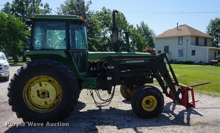 image for item DD7668 1974 John Deere 4430 tractor