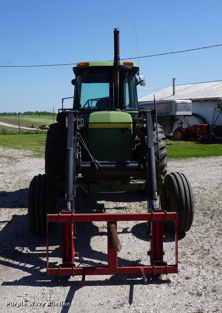 image for item DD7668 1974 John Deere 4430 tractor