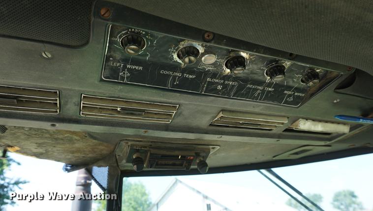 image for item DD7668 1974 John Deere 4430 tractor