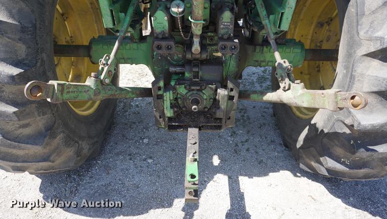 image for item DD7668 1974 John Deere 4430 tractor
