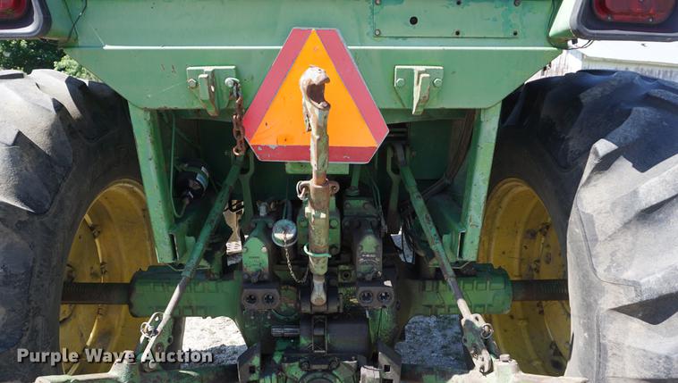 image for item DD7668 1974 John Deere 4430 tractor