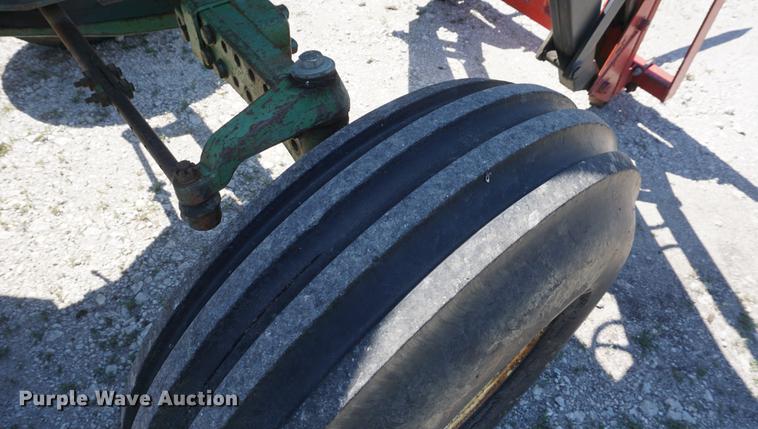 image for item DD7668 1974 John Deere 4430 tractor