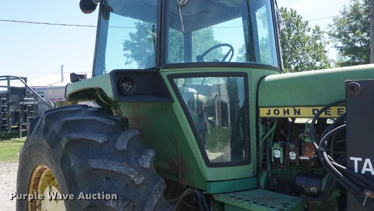 image for item DD7668 1974 John Deere 4430 tractor