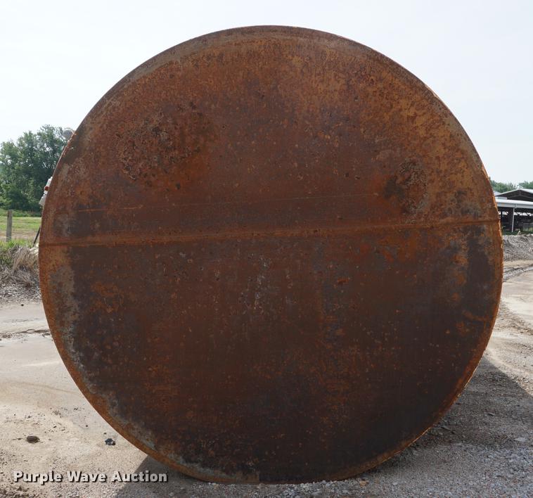 image for item DD7669 Upright fuel tank