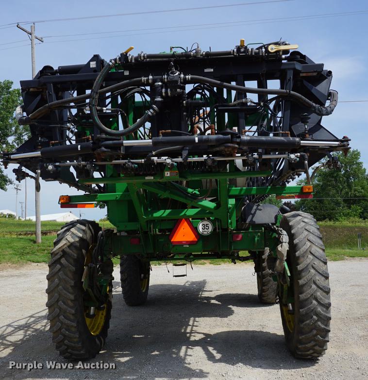 image for item DD7671 2009 John Deere 4930 sprayer