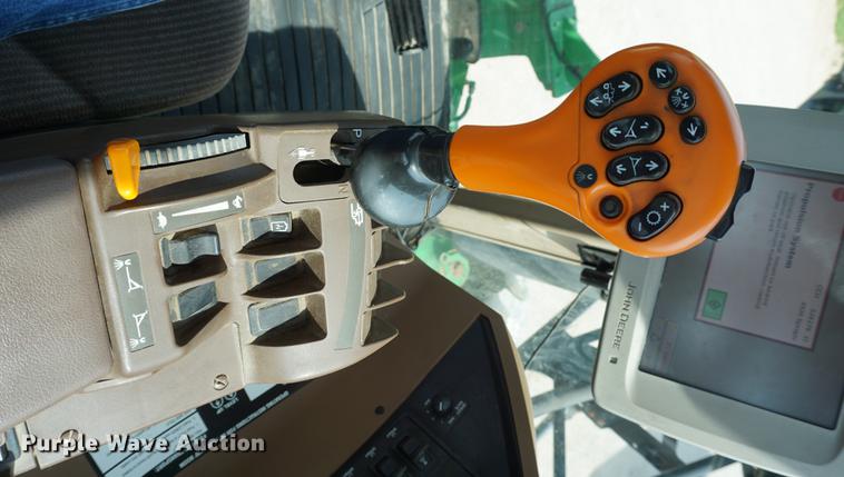 image for item DD7671 2009 John Deere 4930 sprayer