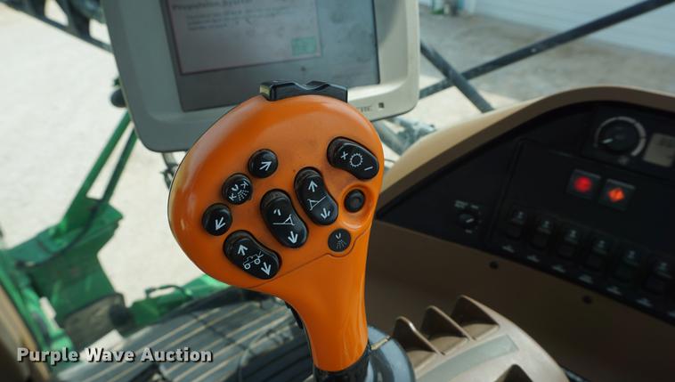 image for item DD7671 2009 John Deere 4930 sprayer