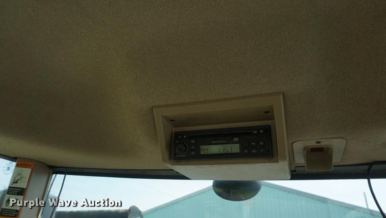 image for item DD7671 2009 John Deere 4930 sprayer