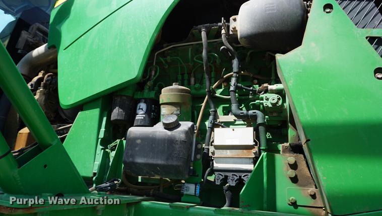 image for item DD7671 2009 John Deere 4930 sprayer