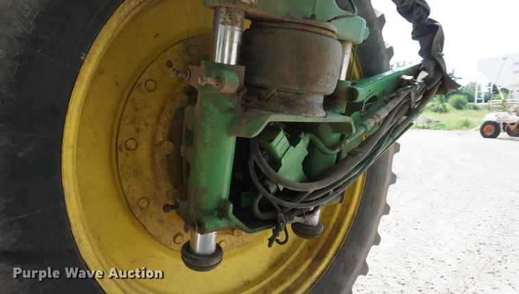 image for item DD7671 2009 John Deere 4930 sprayer