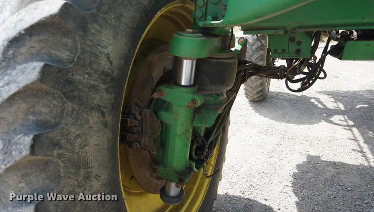 image for item DD7671 2009 John Deere 4930 sprayer