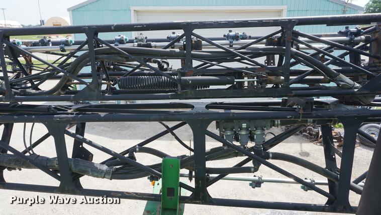 image for item DD7671 2009 John Deere 4930 sprayer