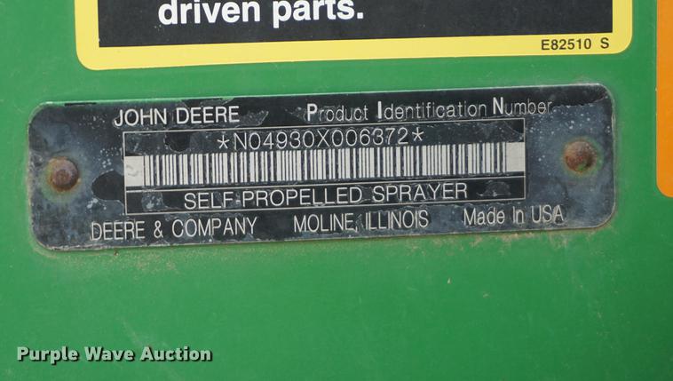 image for item DD7671 2009 John Deere 4930 sprayer