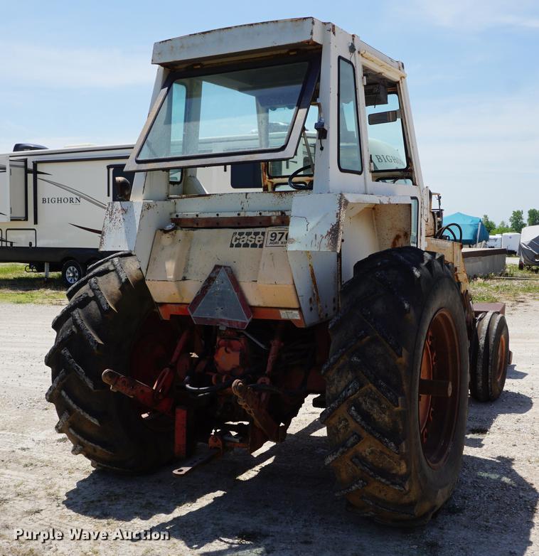 image for item DD7685 1971 Case 970 tractor