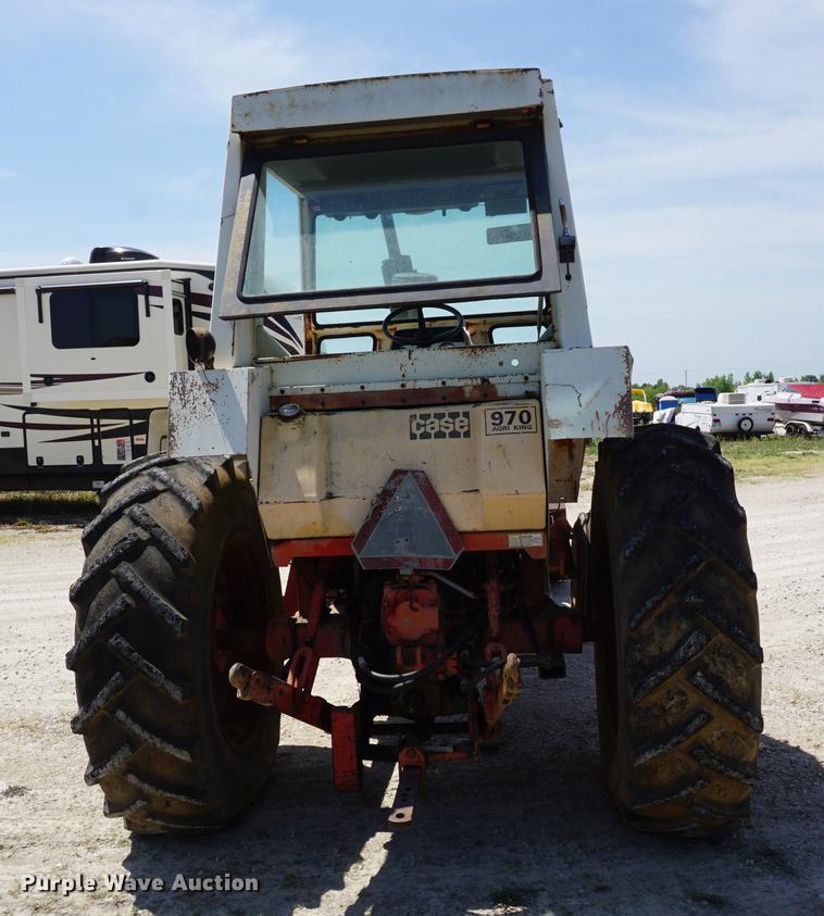 image for item DD7685 1971 Case 970 tractor