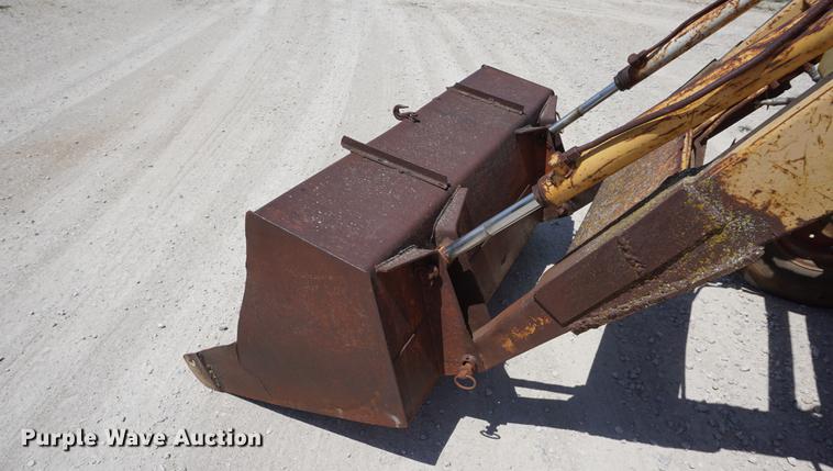 image for item DD7685 1971 Case 970 tractor