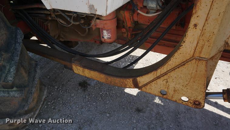 image for item DD7685 1971 Case 970 tractor