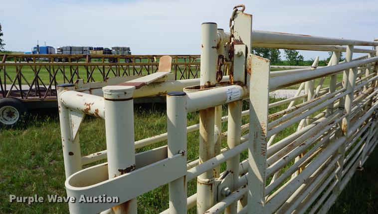 image for item DD7691 Wilson wheel corral