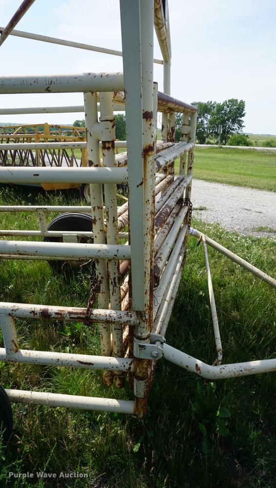 image for item DD7691 Wilson wheel corral