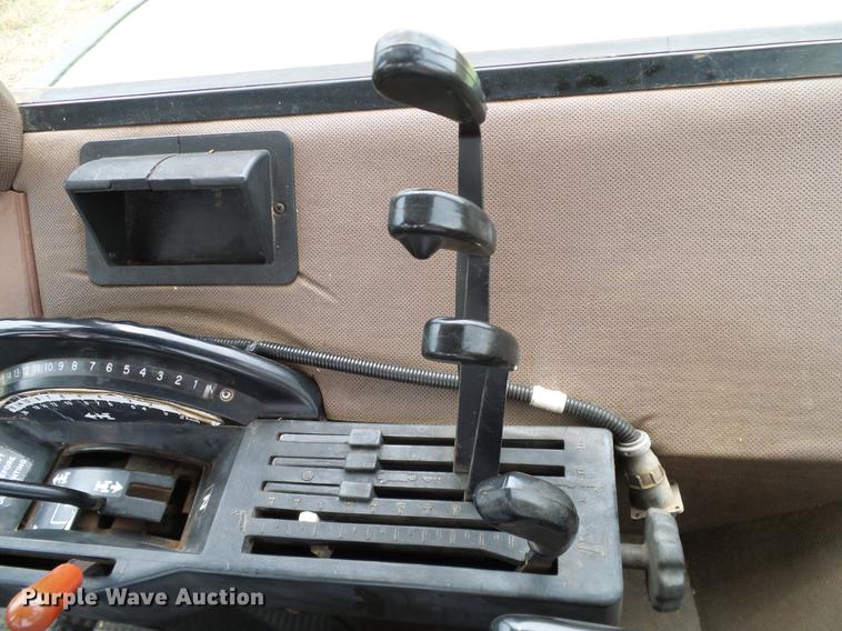 image for item DD8176 John Deere 4050 tractor