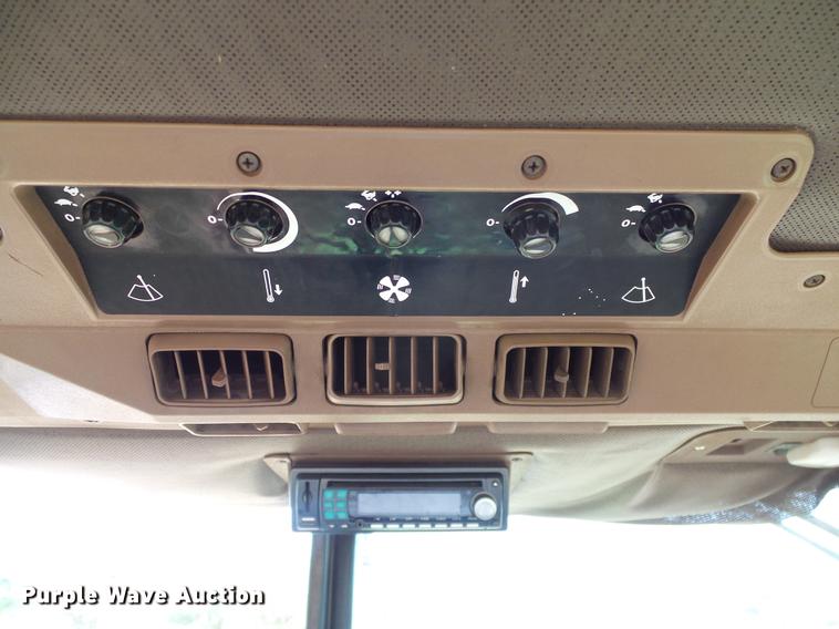 image for item DD8176 John Deere 4050 tractor