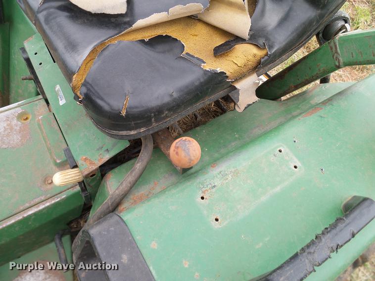 image for item DD8177 John Deere 855 MFWD tractor