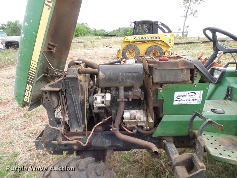 image for item DD8177 John Deere 855 MFWD tractor