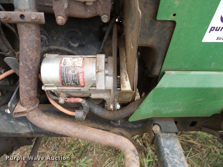 image for item DD8177 John Deere 855 MFWD tractor