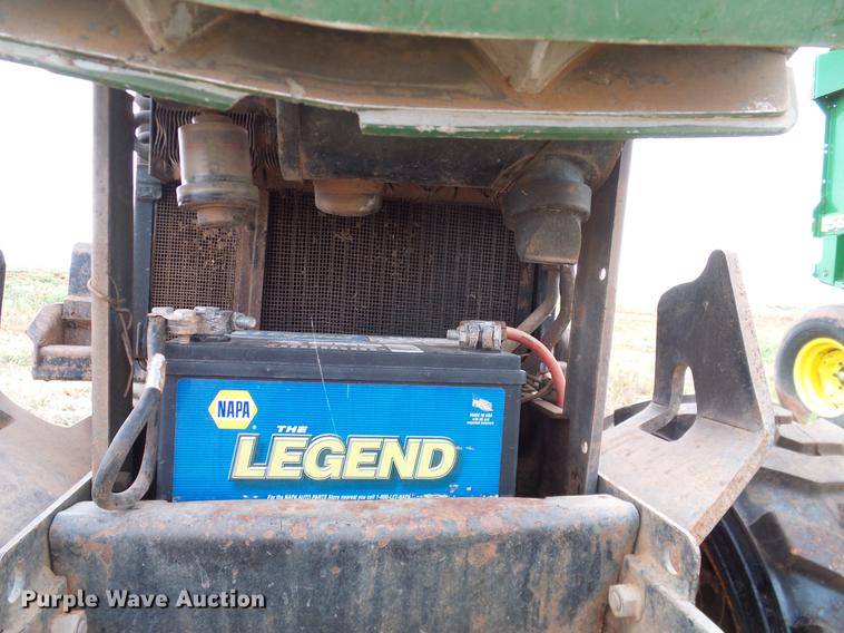 image for item DD8177 John Deere 855 MFWD tractor