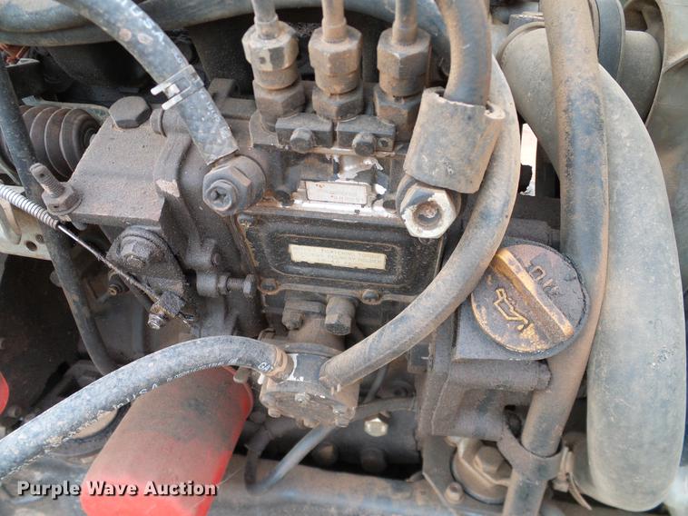 image for item DD8177 John Deere 855 MFWD tractor