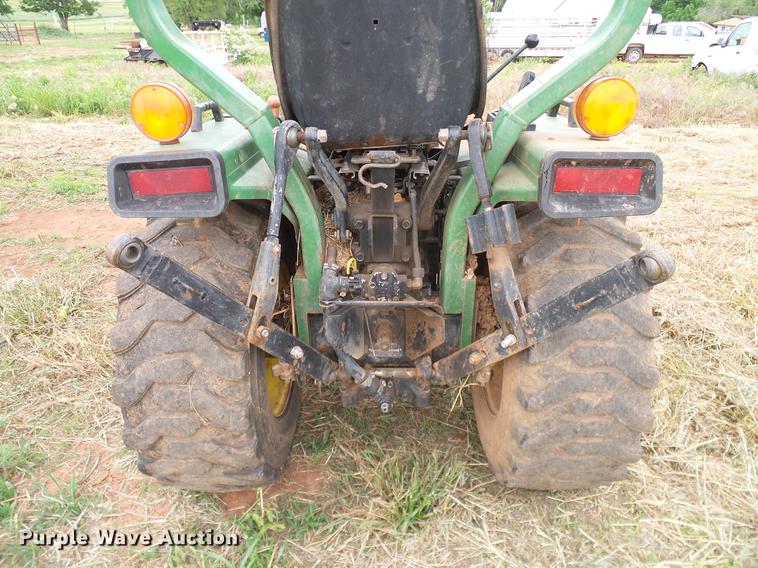 image for item DD8177 John Deere 855 MFWD tractor