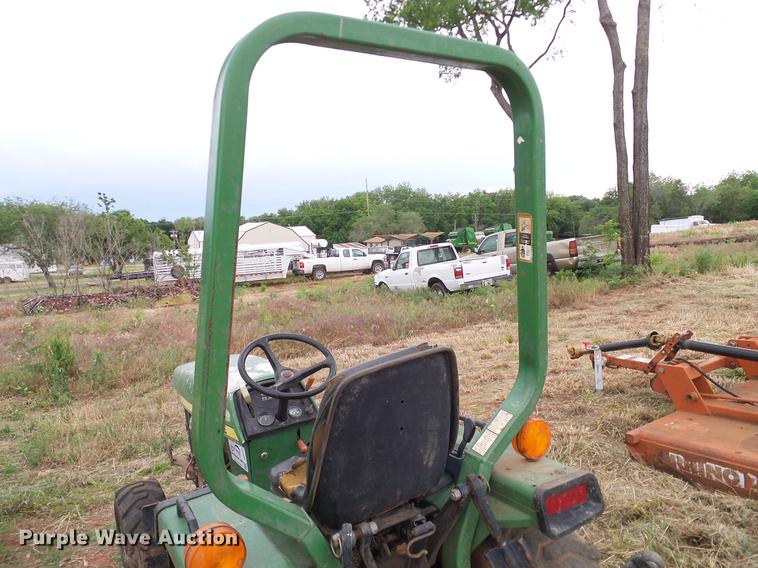image for item DD8177 John Deere 855 MFWD tractor