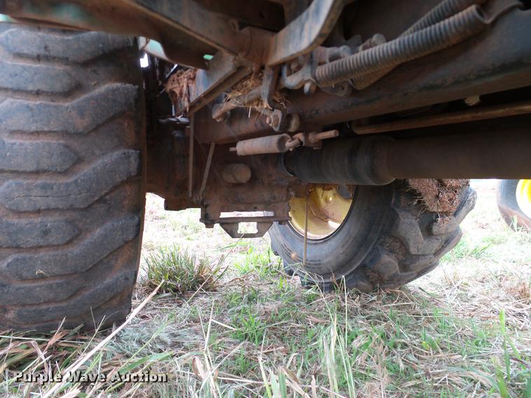 image for item DD8177 John Deere 855 MFWD tractor