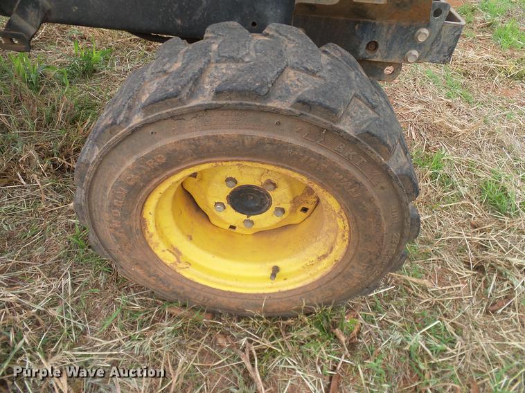 image for item DD8177 John Deere 855 MFWD tractor