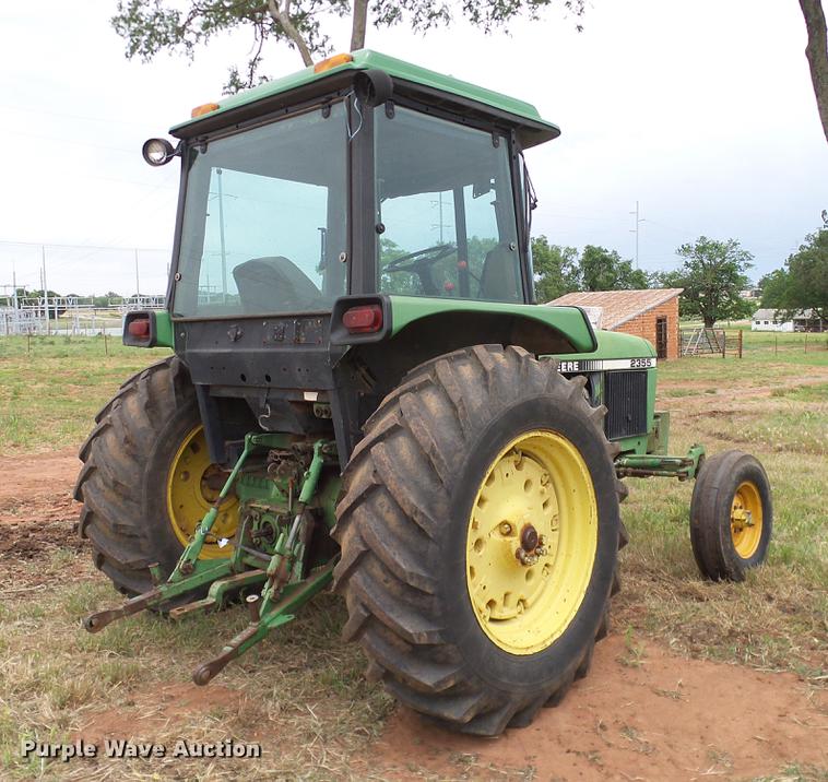 image for item DD8180 1990 John Deere 2355 tractor